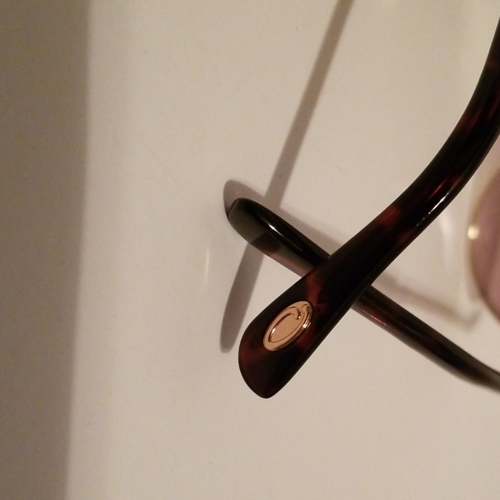 Oscar de la renta sunglasses - Picture 2 of 4